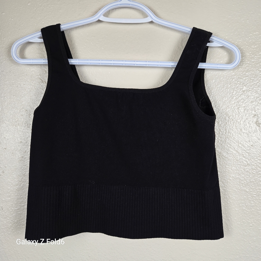 H&M‎ Sport Black Ribbed Hem Crop Tank Top Stretch Nylon Blend Women’s L - Picture 2 of 6